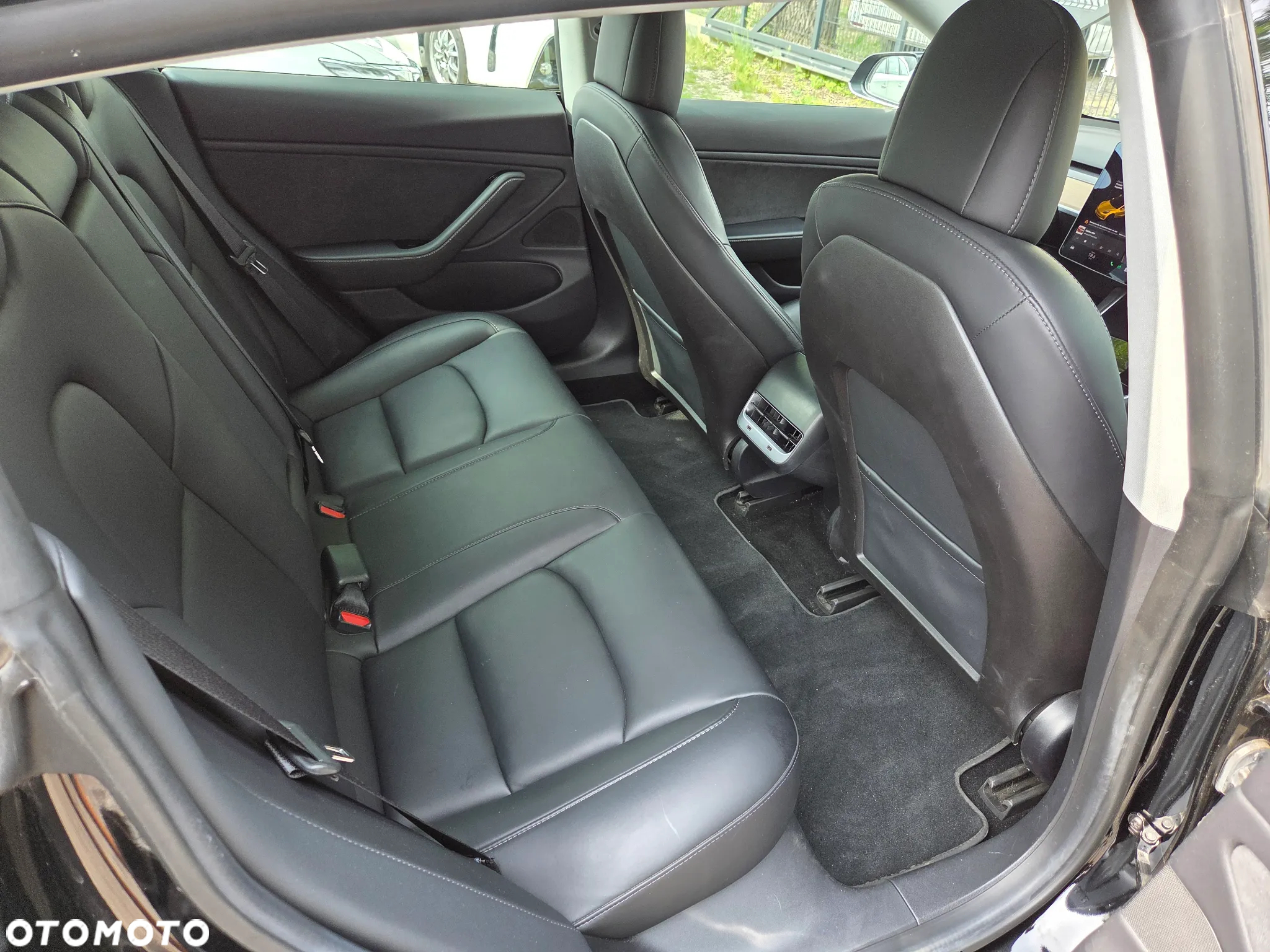 Tesla Model 3 Long Range AWD - 12