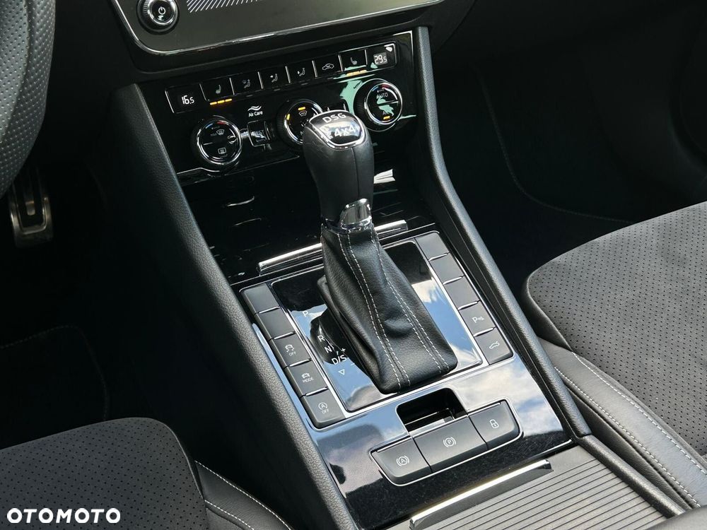 Skoda Superb 2.0 TSI 4x4 Sportline DSG - 26
