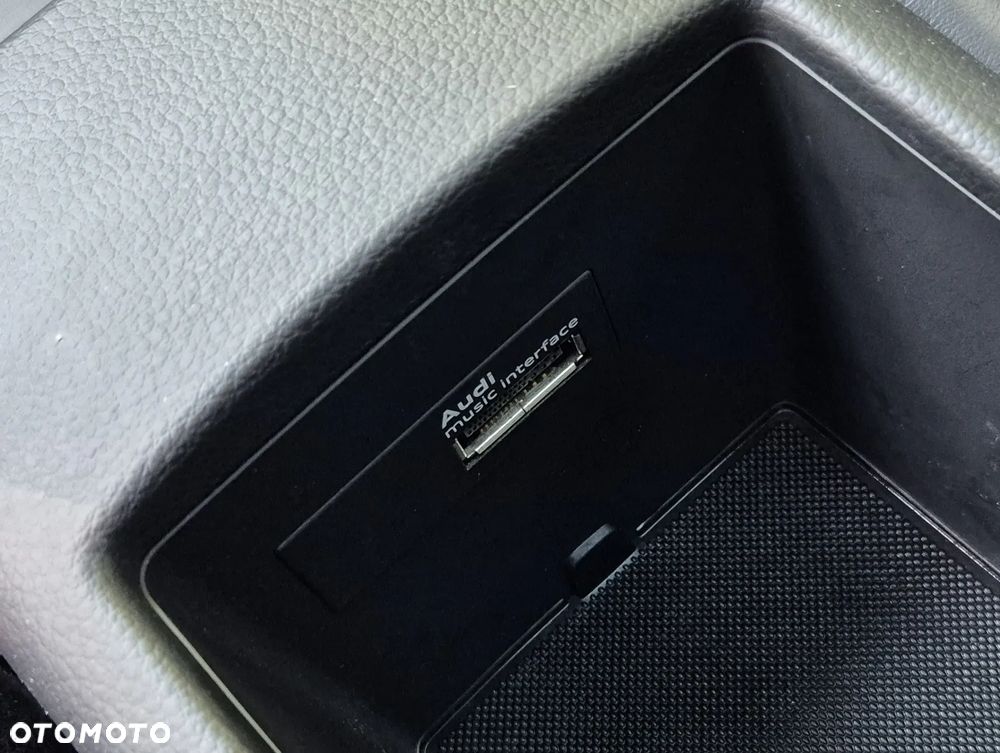 Audi A3 Sportback 2.0 TDI (clean diesel) S line Sportpaket - 12