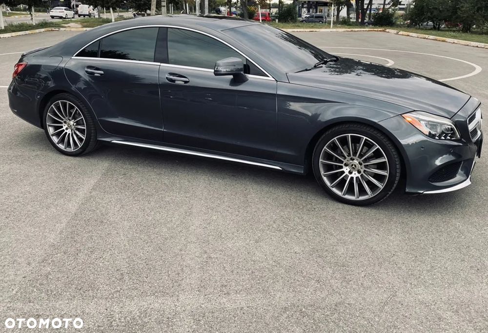 Mercedes-Benz CLS - 6