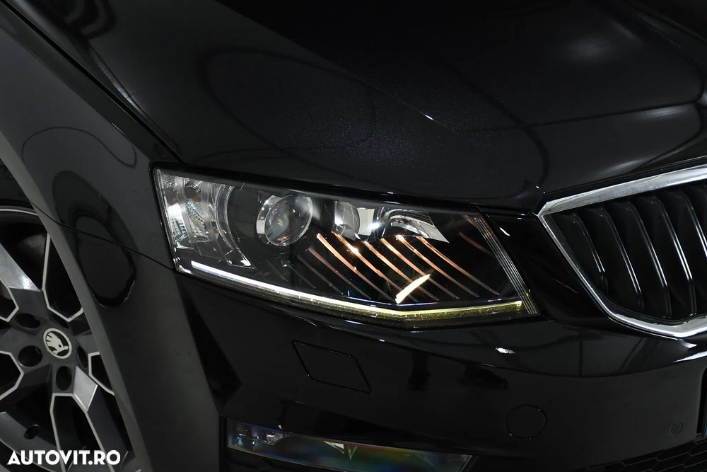 Skoda Octavia 2.0 TDI RS - 22