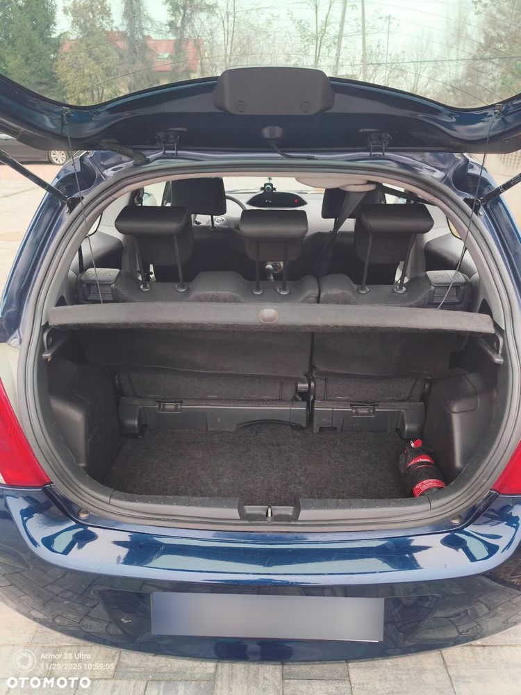 Toyota Yaris 1.0 Entry EU5 - 4