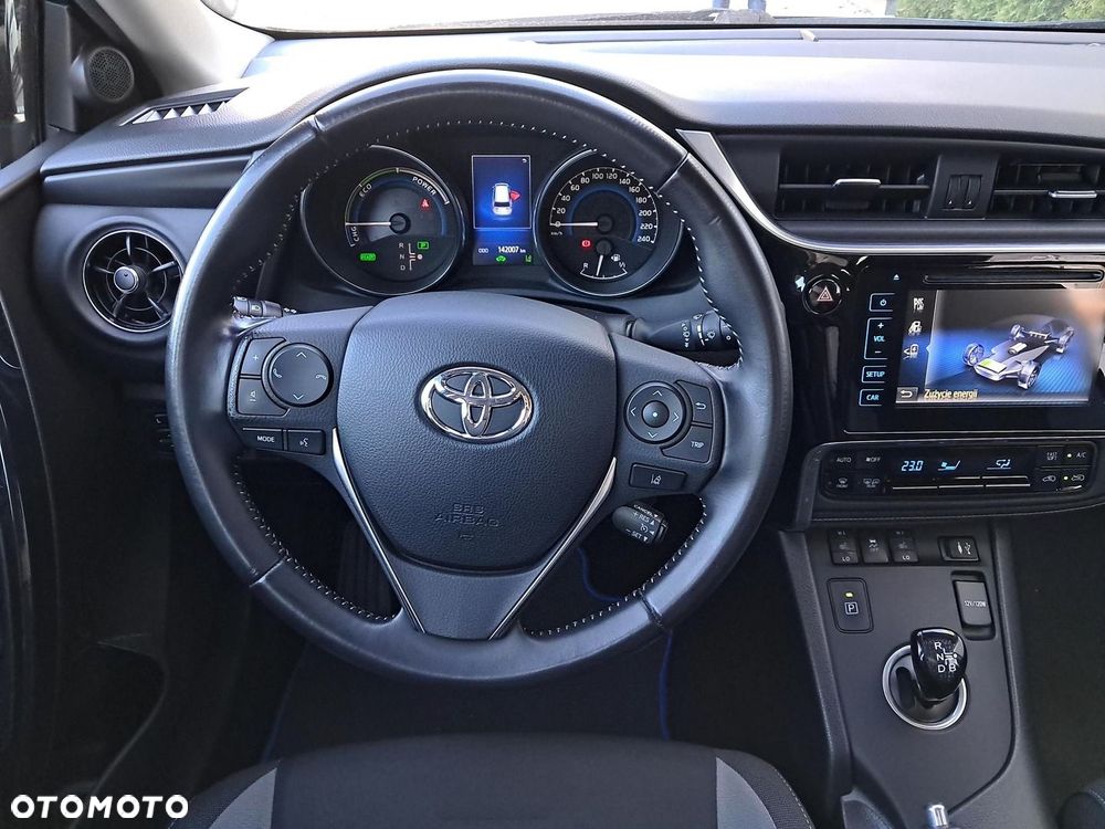 Toyota Auris - 14