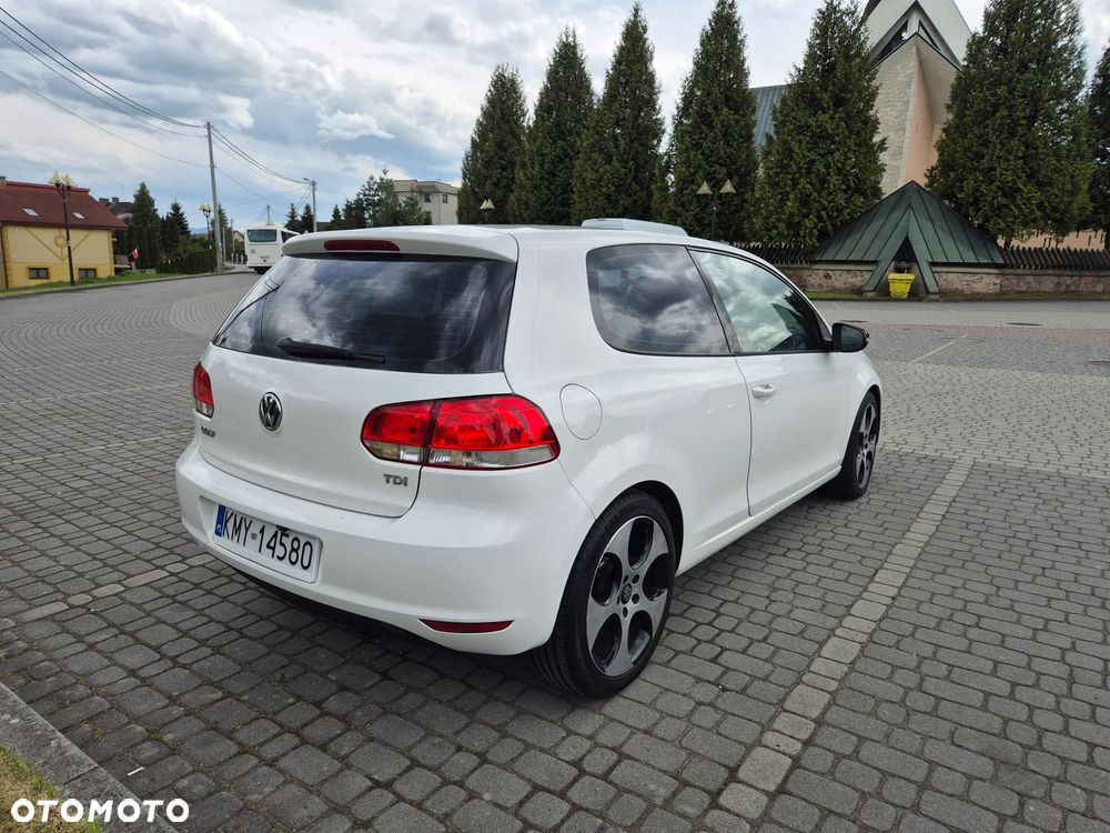 Volkswagen Golf - 5