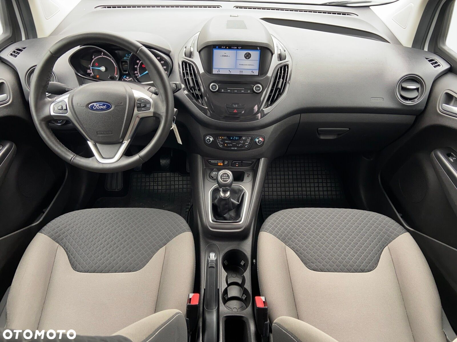 Ford Tourneo Courier 1.5 TDCi Titanium - 11