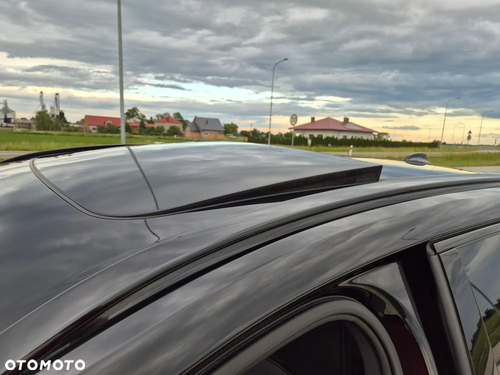 Volvo XC 60 B5 D AWD Ultimate Dark - 39