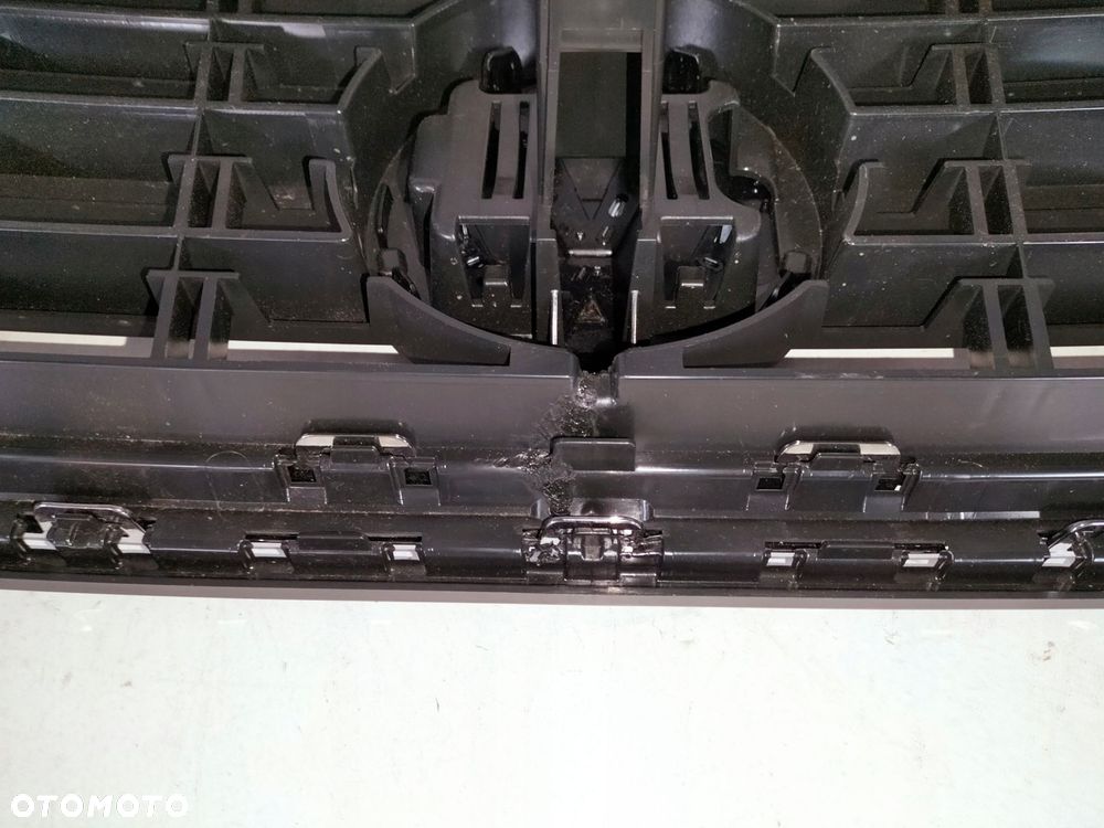 atrapa kratka grill vw polo vi lift 20- sedan - 7