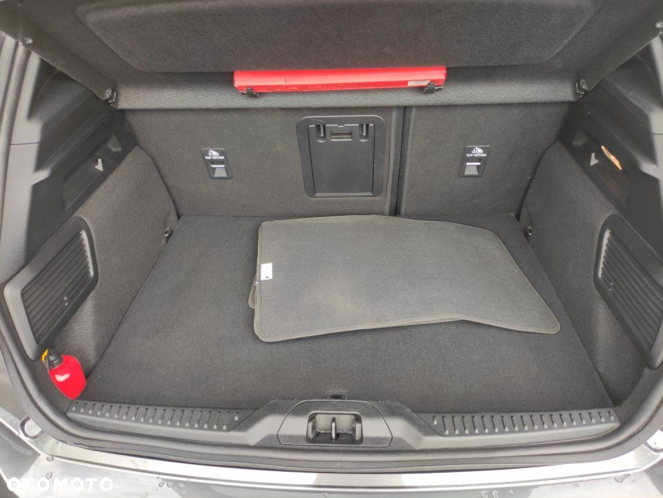 Ford Focus - 11