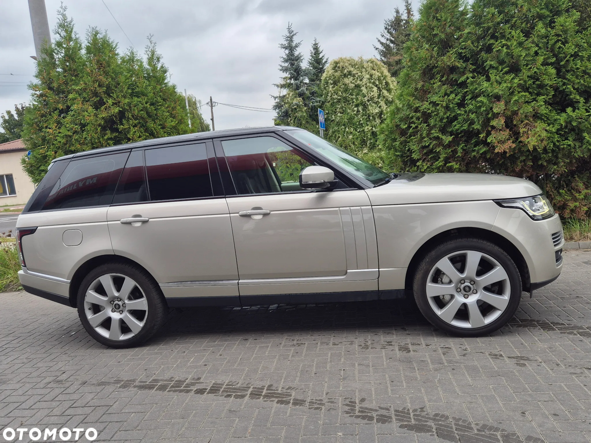 Land Rover Range Rover 4.4SD V8 LWB Vogue - 14