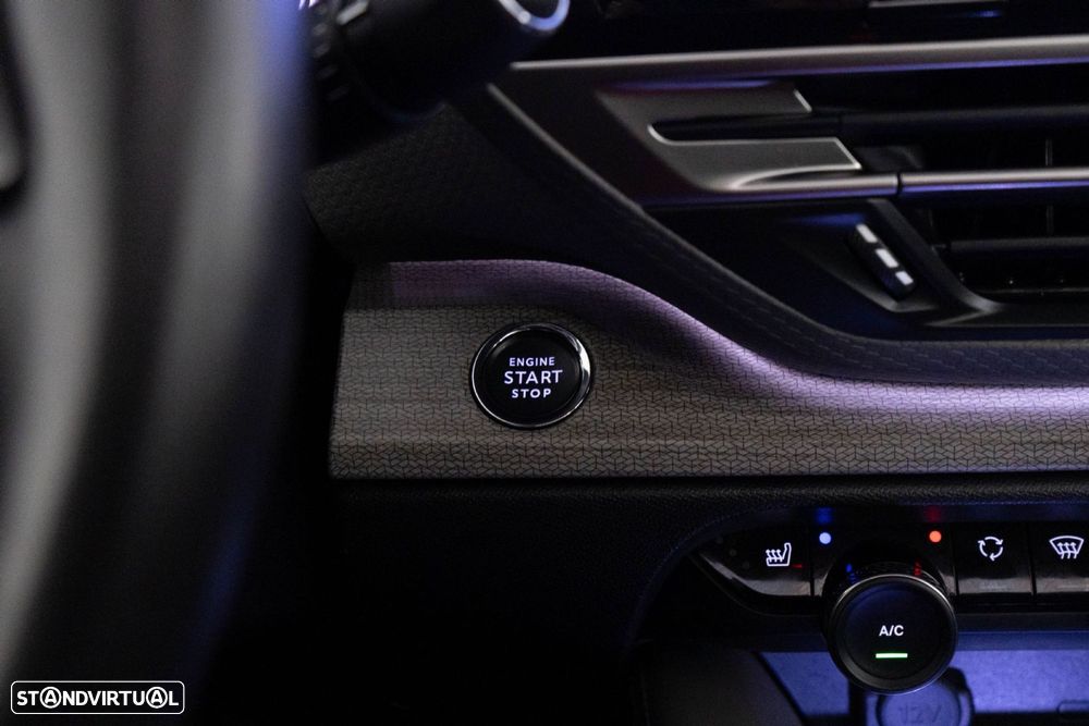 Citroën C5 X 1.6 Hybrid Shine Pack e-EAT8 - 23