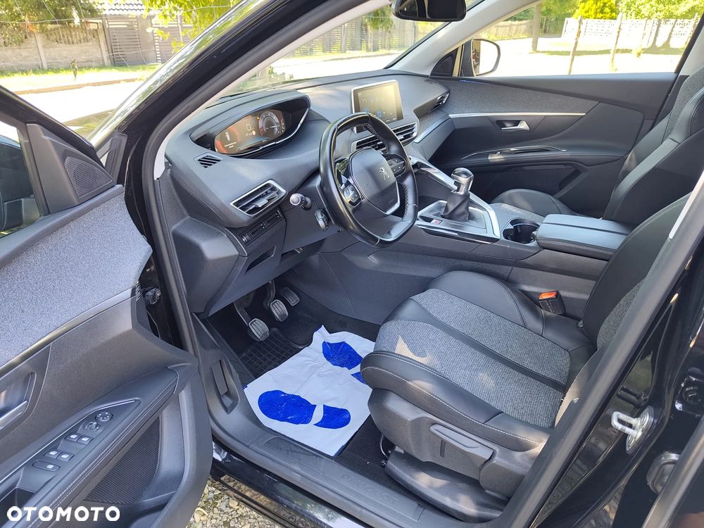 Peugeot 5008 BlueHDi 130 Allure - 16