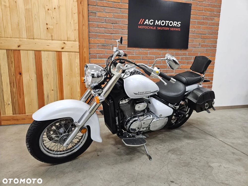 Suzuki VL 800 Volusia - Boulevard C50 - 12