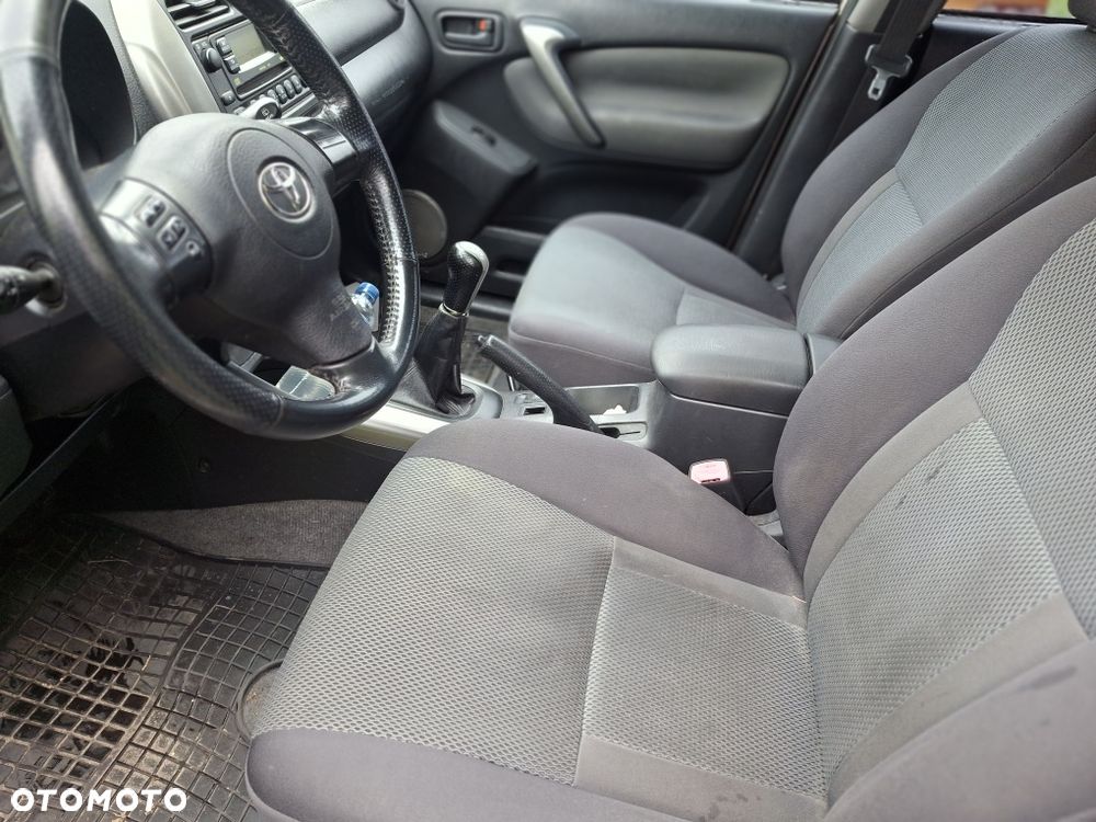 Toyota RAV4 - 5