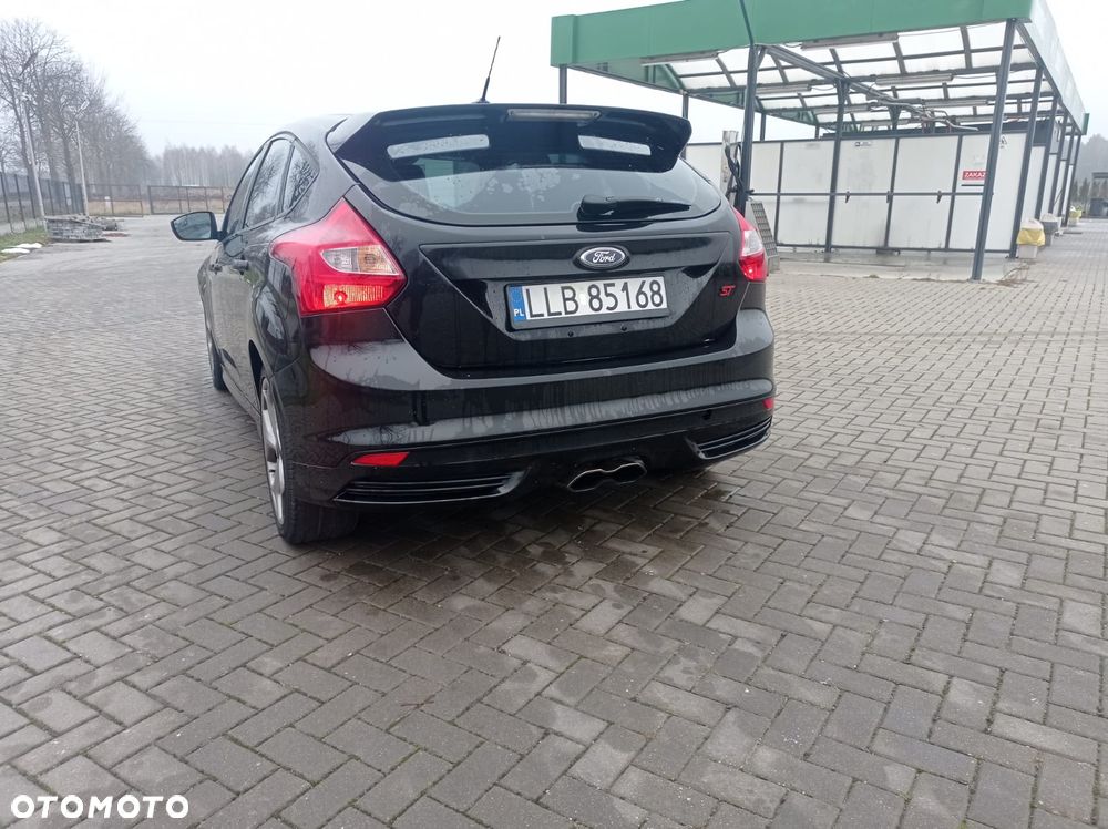Ford Focus 2.0 EcoBoost ST - 8