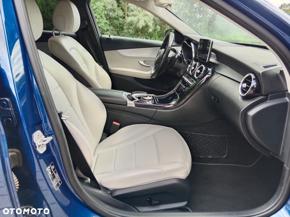 Mercedes-Benz Klasa C 200 (BlueTEC) d 7G-TRONIC - 23