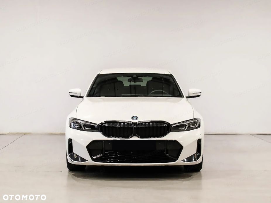 BMW Seria 3 320d xDrive mHEV M Sport sport - 7