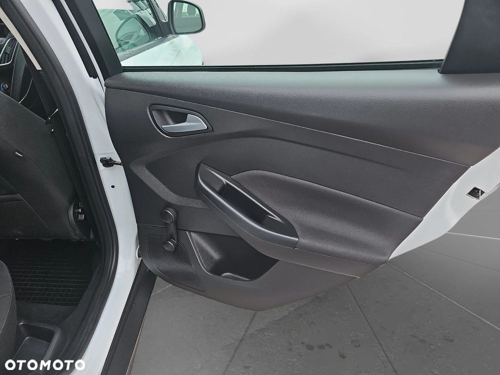 Ford Focus 1.5 TDCi Trend - 23