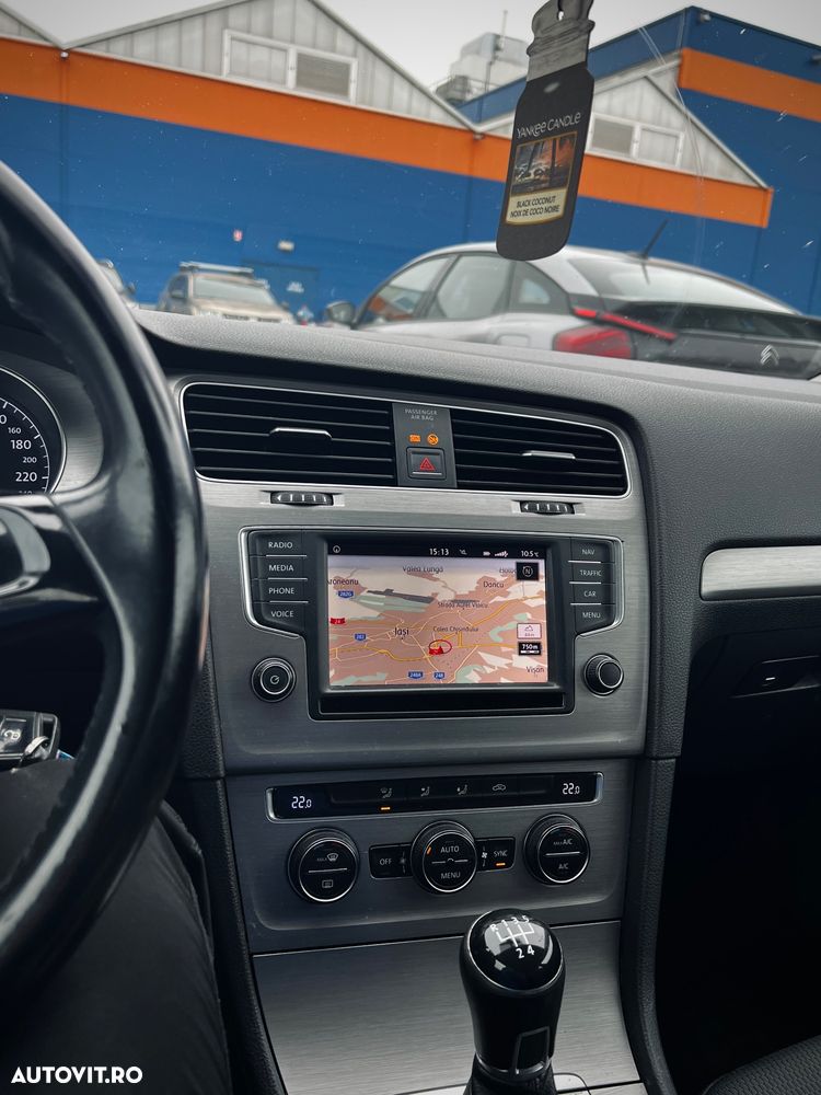 Volkswagen Golf 1.6 TDI BlueMotion Comfortline - 6