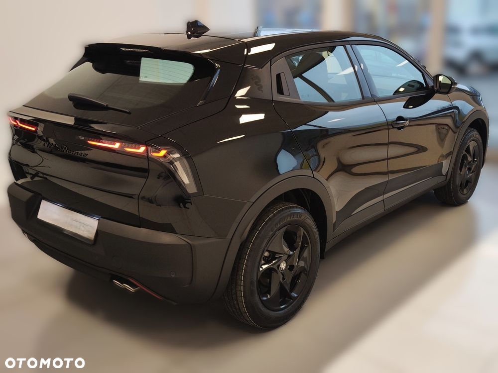 Alfa Romeo Junior 1.2 mHEV Ibrida eDCT - 4