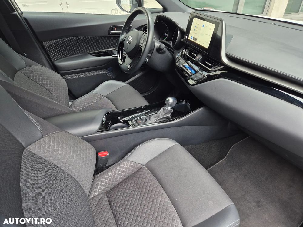 Toyota C-HR 2.0 HSD 184 CP 4x2 CVT Style - 12