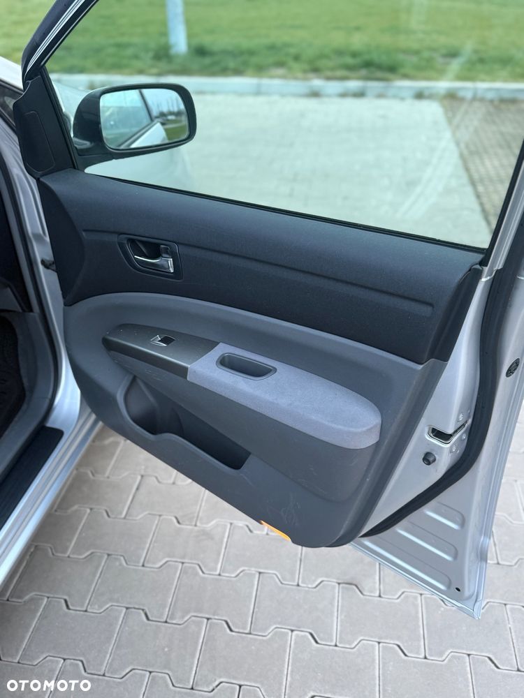 Toyota Prius 1.5 VVT-i Sol (nav) - 14