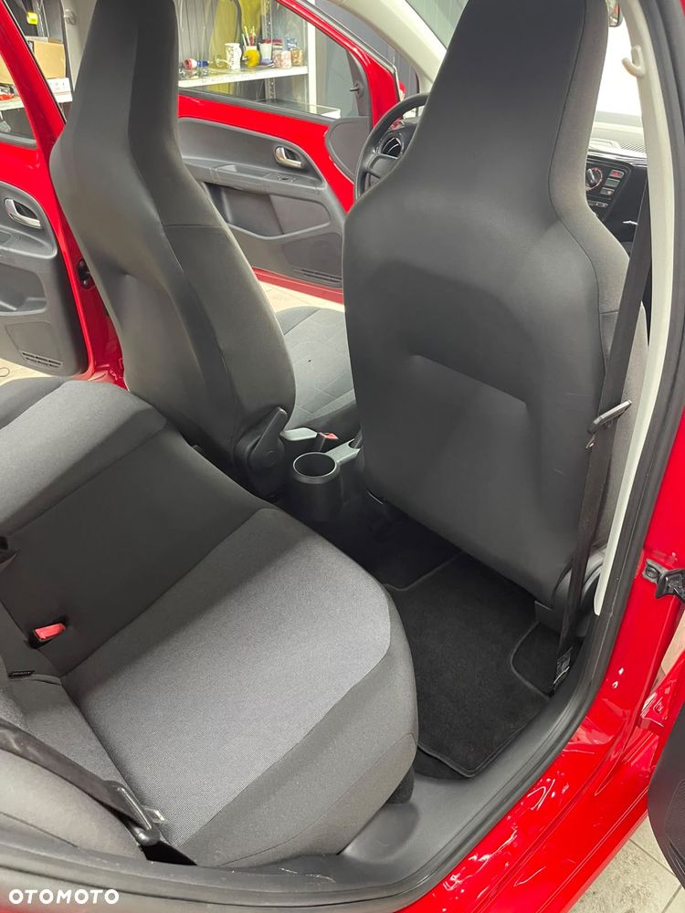 Volkswagen up! Standard - 23