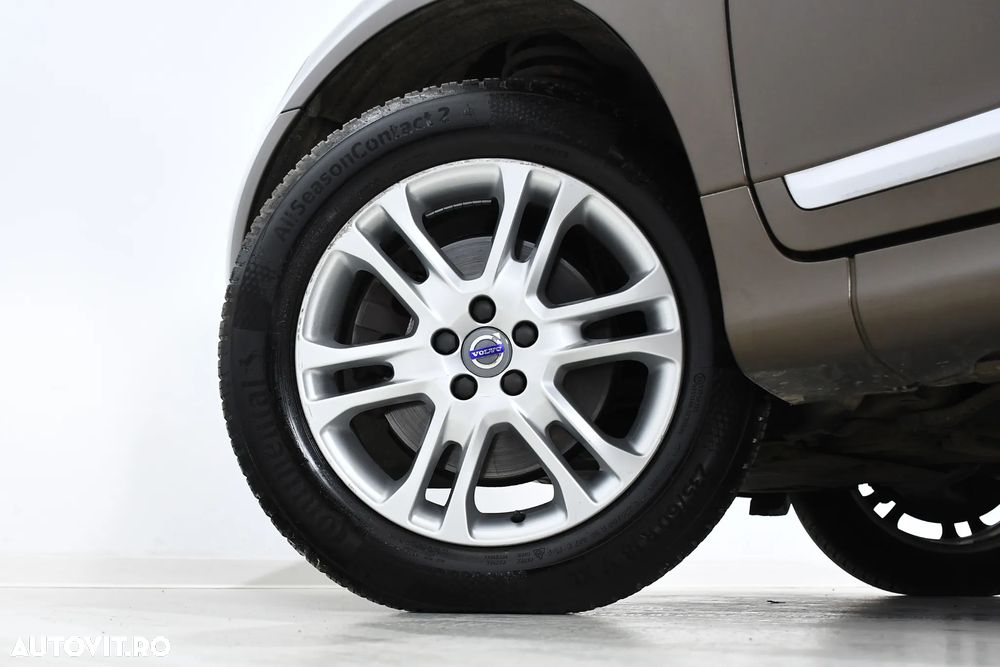 Volvo XC 60 - 32