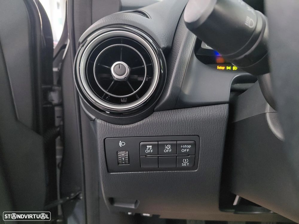 Mazda 2 1.5 Sky-G Evolve Navi - 16