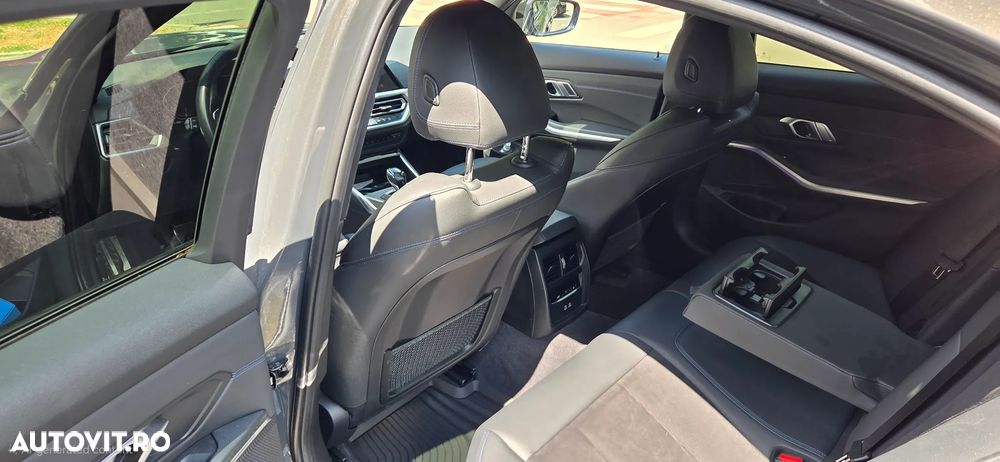 BMW Seria 3 320i Aut. Edition M Sport Shadow - 17