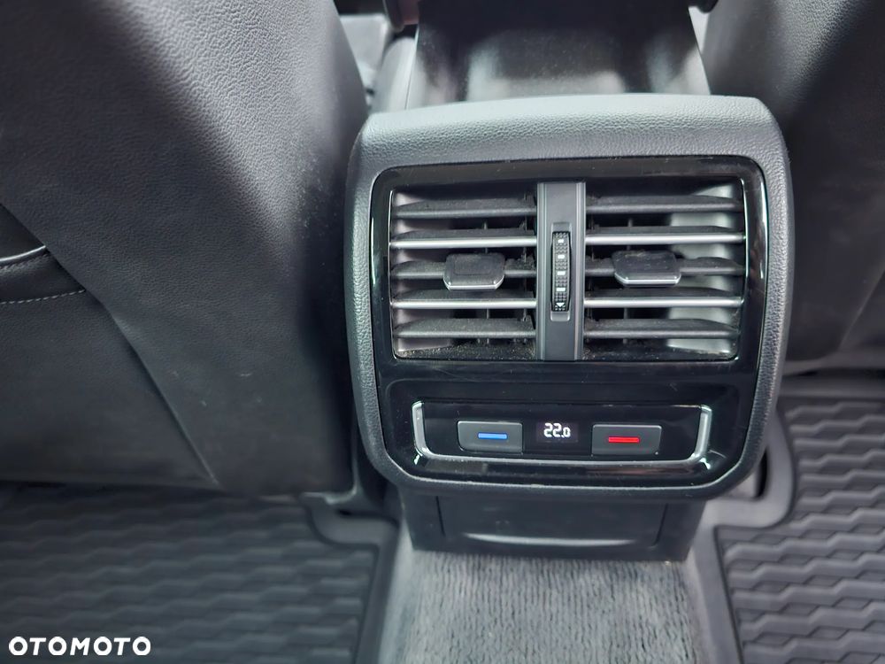 Volkswagen Passat 1.8 TSI BMT Highline DSG - 11