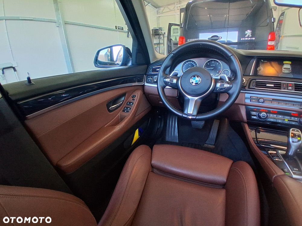 BMW Seria 5 530d Luxury Line - 14