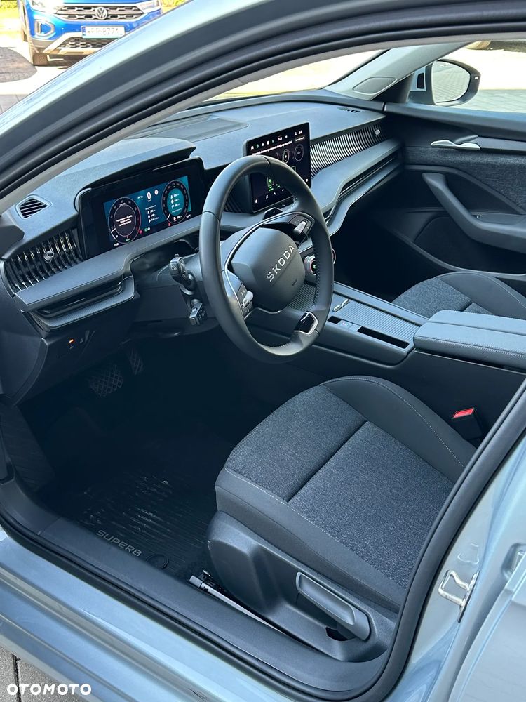 Skoda Superb 1.5 TSI mHEV Selection DSG - 10