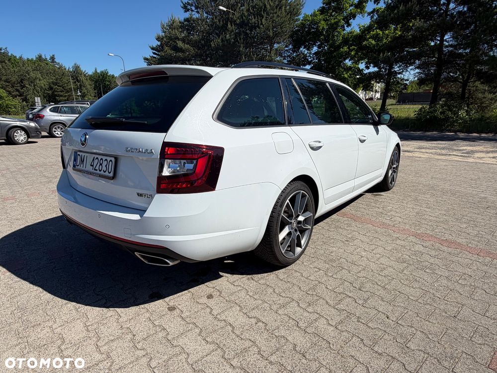 Skoda Octavia 2.0 TDI RS DSG - 14