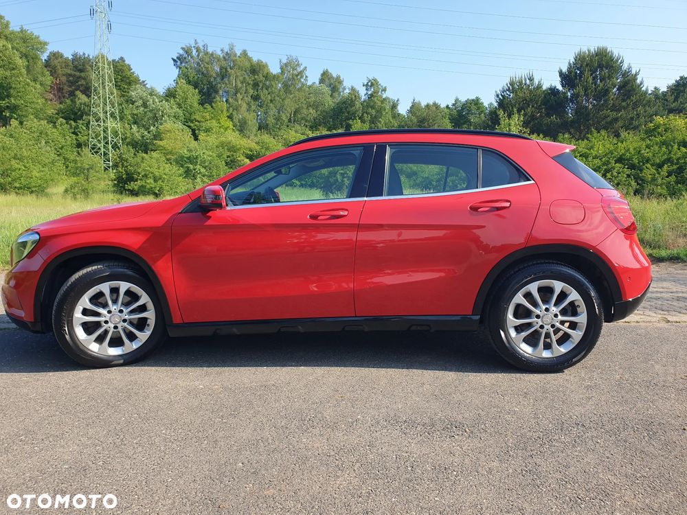 Mercedes-Benz GLA 200 d - 6