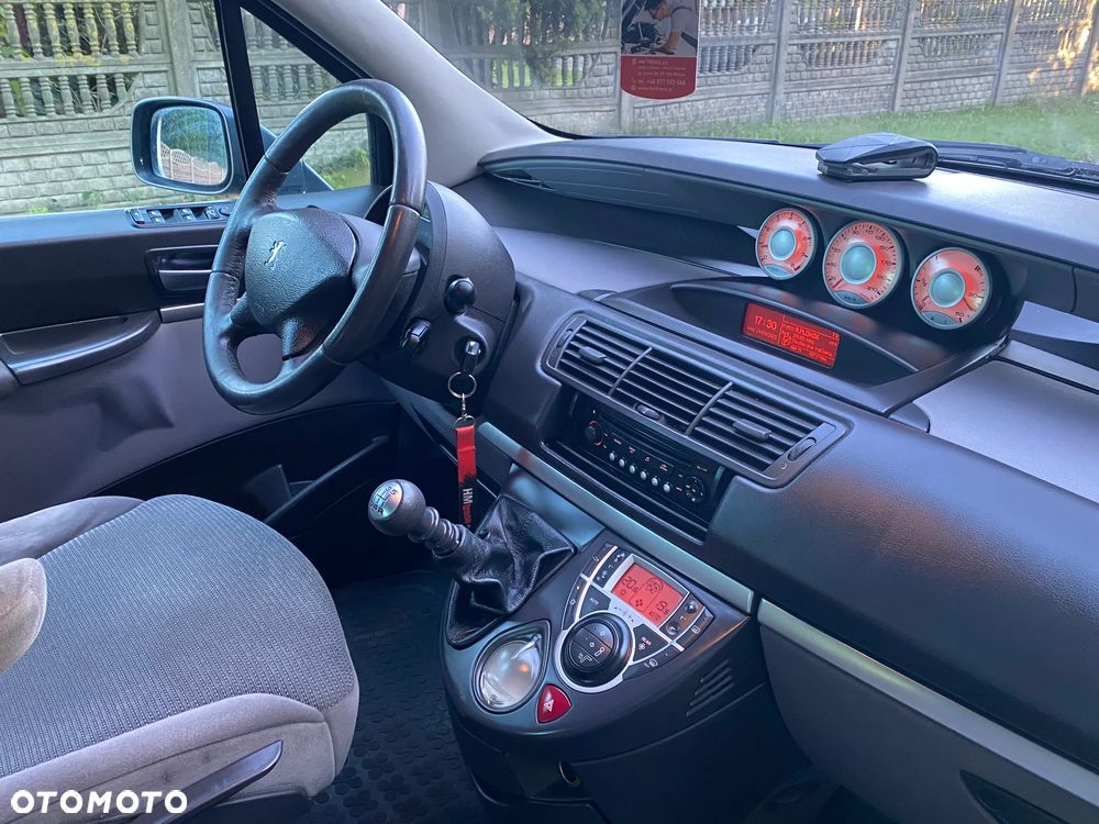 Peugeot 807 - 6