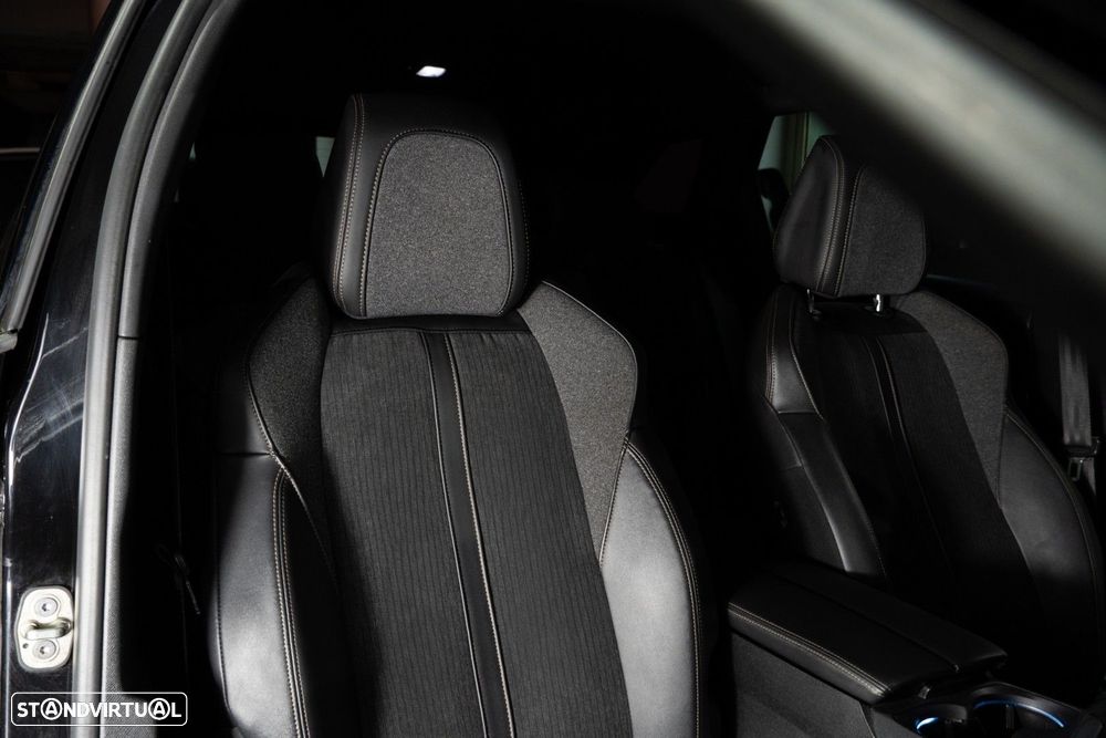 Peugeot 3008 1.5 BlueHDi GT Line EAT8 - 35