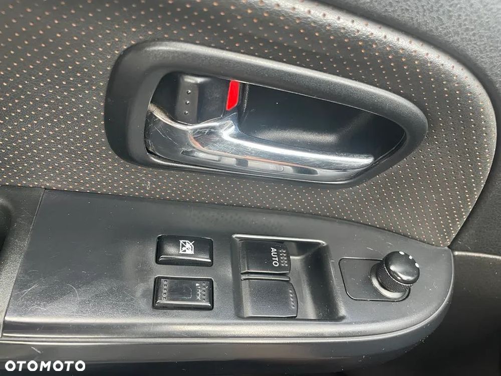 Suzuki Grand Vitara - 11