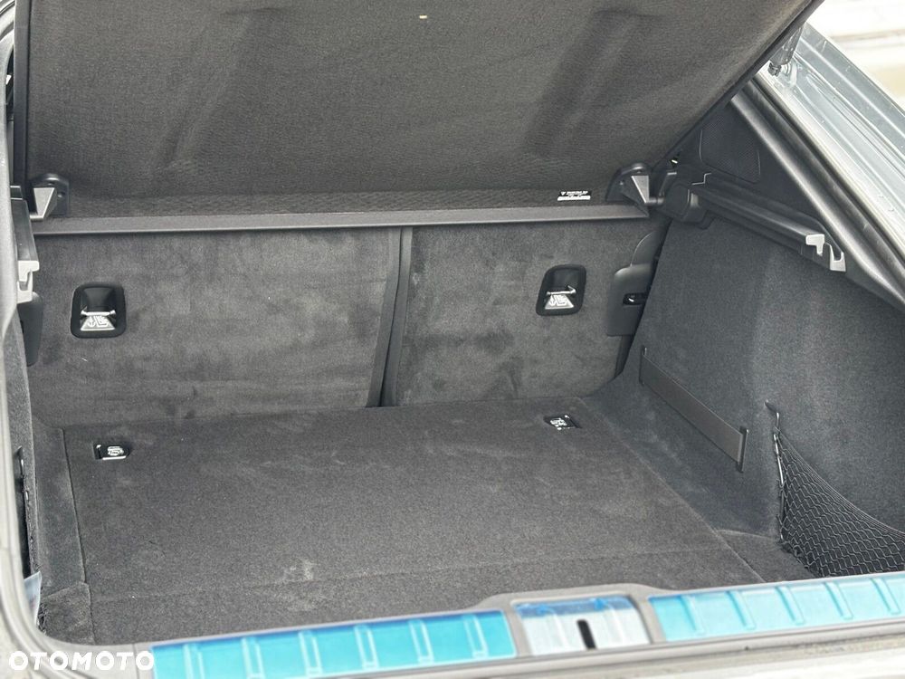Porsche Panamera - 21