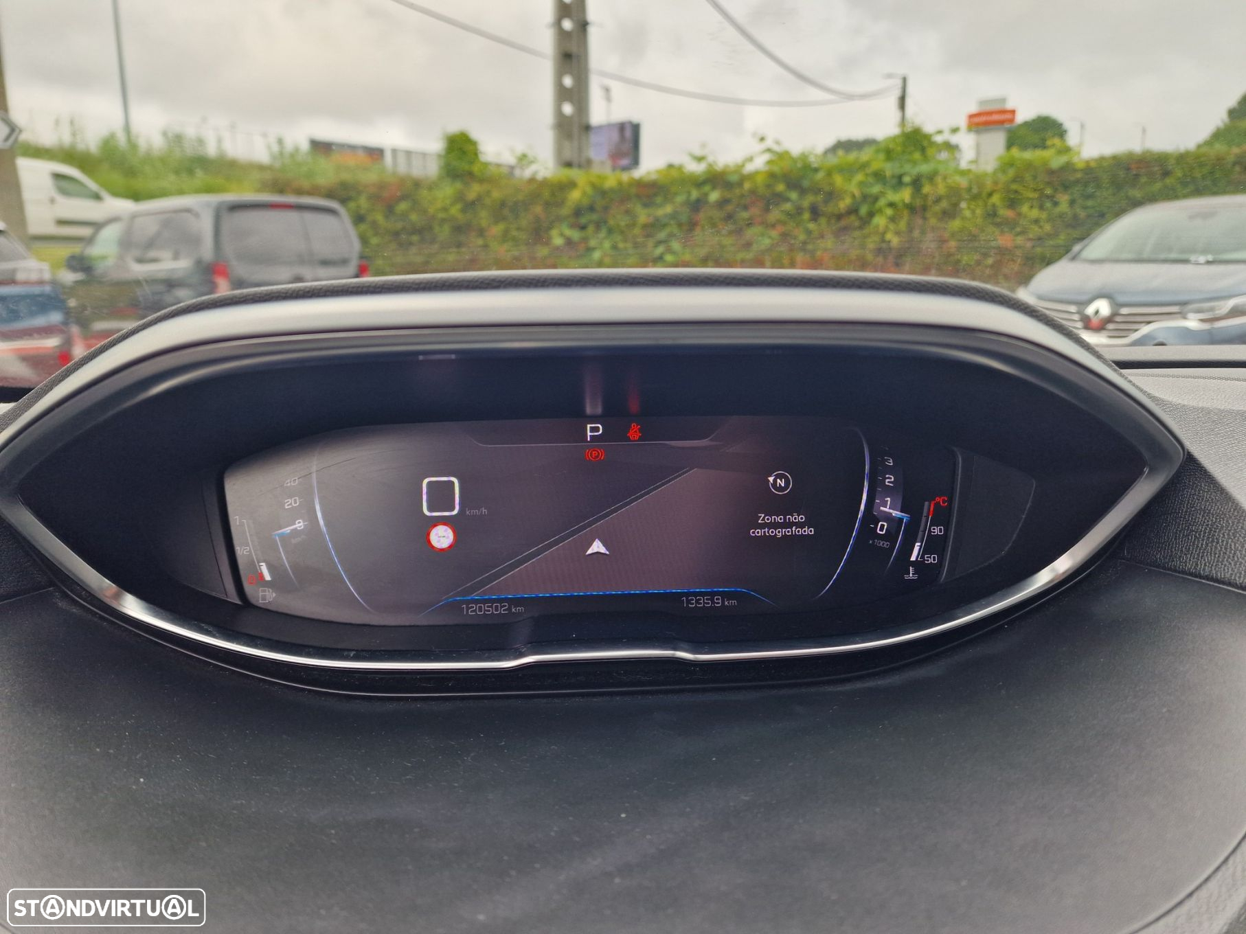 Peugeot 5008 1.5 BlueHDi Allure EAT8 - 27