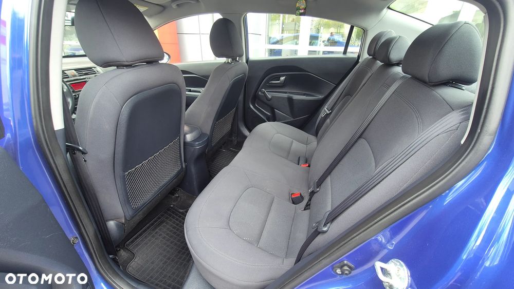 Kia Rio 1.2 L - 21