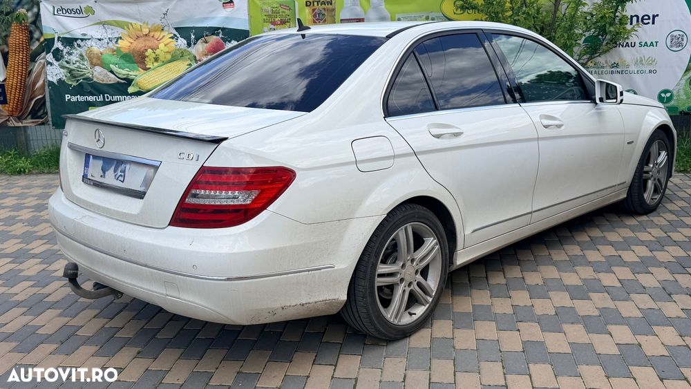 Mercedes-Benz C - 6