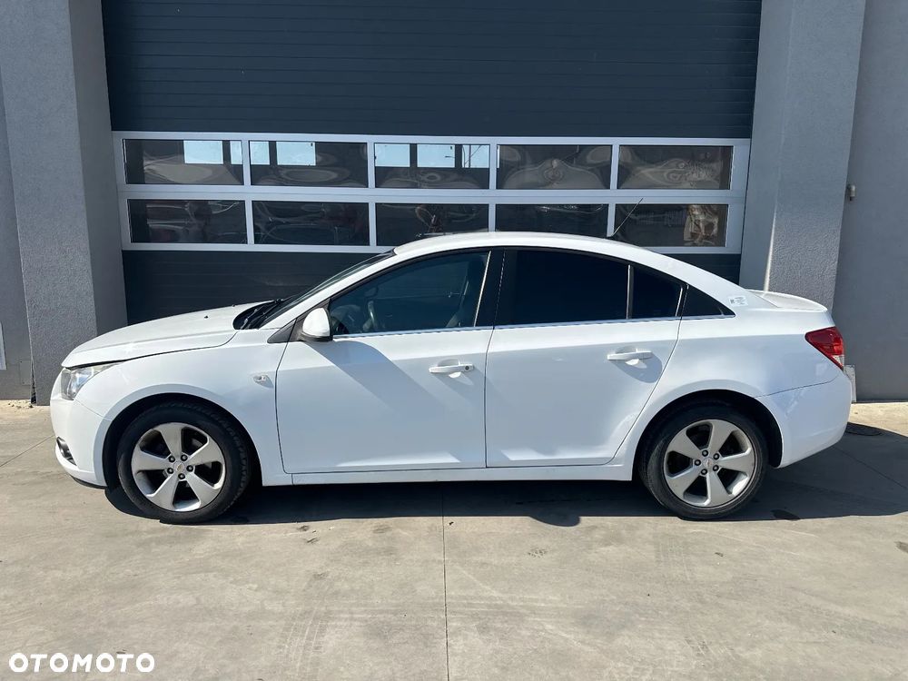 Chevrolet Cruze 1.8 LT - 2