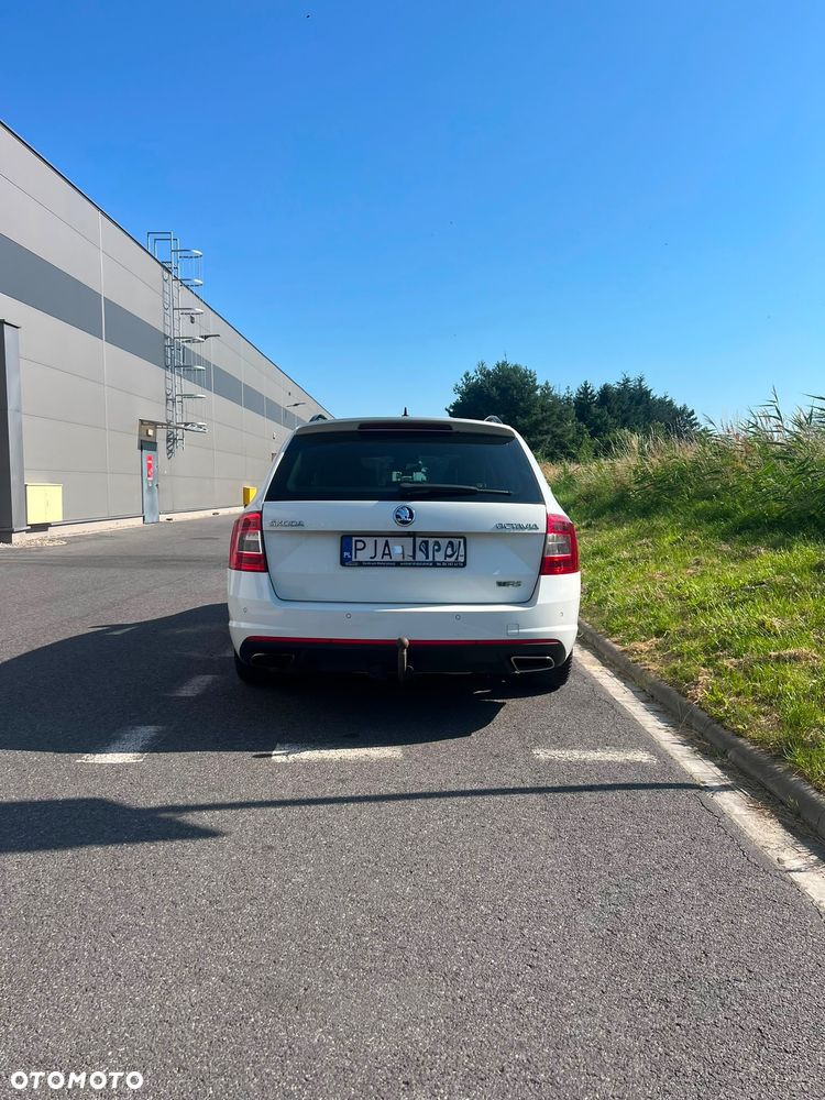 Skoda Octavia 2.0 TDI DSG RS - 5