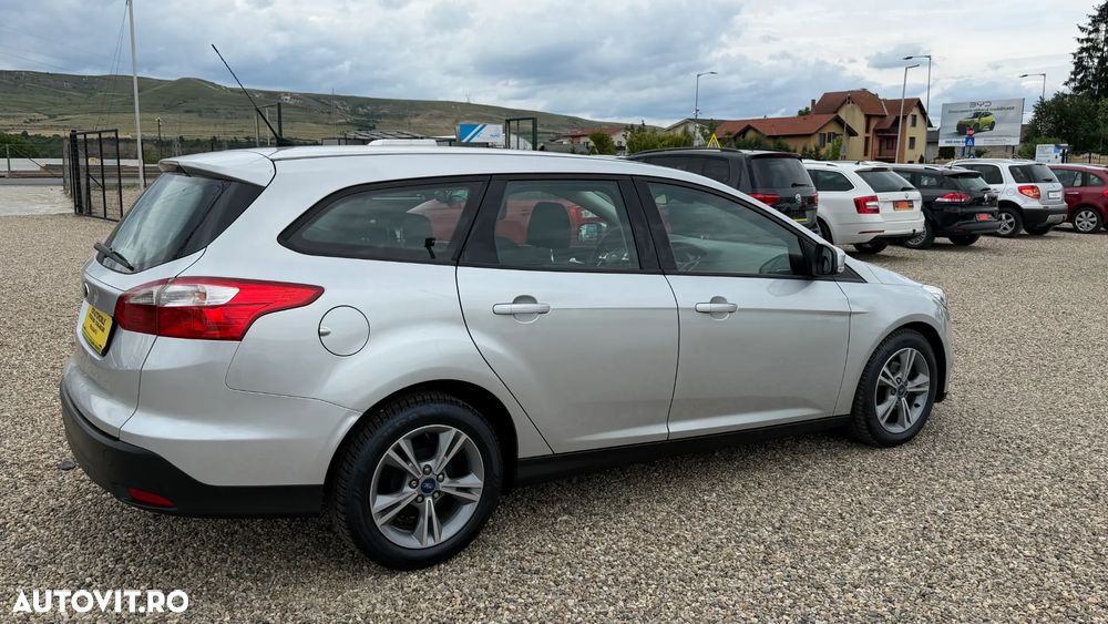 Ford Focus 1.6 TDCI DPF Start-Stopp-System Trend - 12
