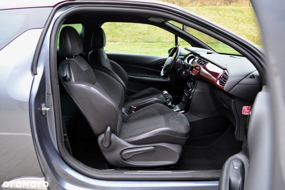 Citroën DS3 THP 155 SportChic - 12