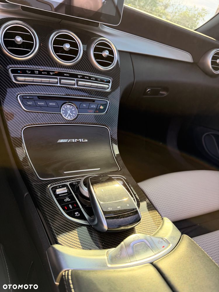 Mercedes-Benz Klasa C AMG 63 S - 24