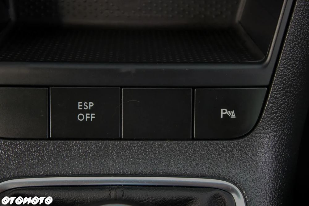 Volkswagen Golf Plus 1.4 TSI Comfortline - 34