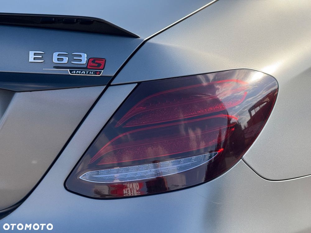 Mercedes-Benz Klasa E AMG 63 S 4Matic AMG Speedshift 9G-MCT Edition 1 - 30