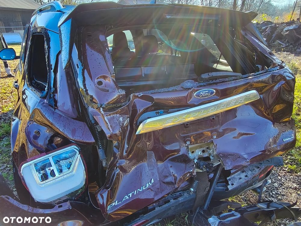 Ford Explorer 3.0 EcoBoost PHEV 4WD Platinum - 13