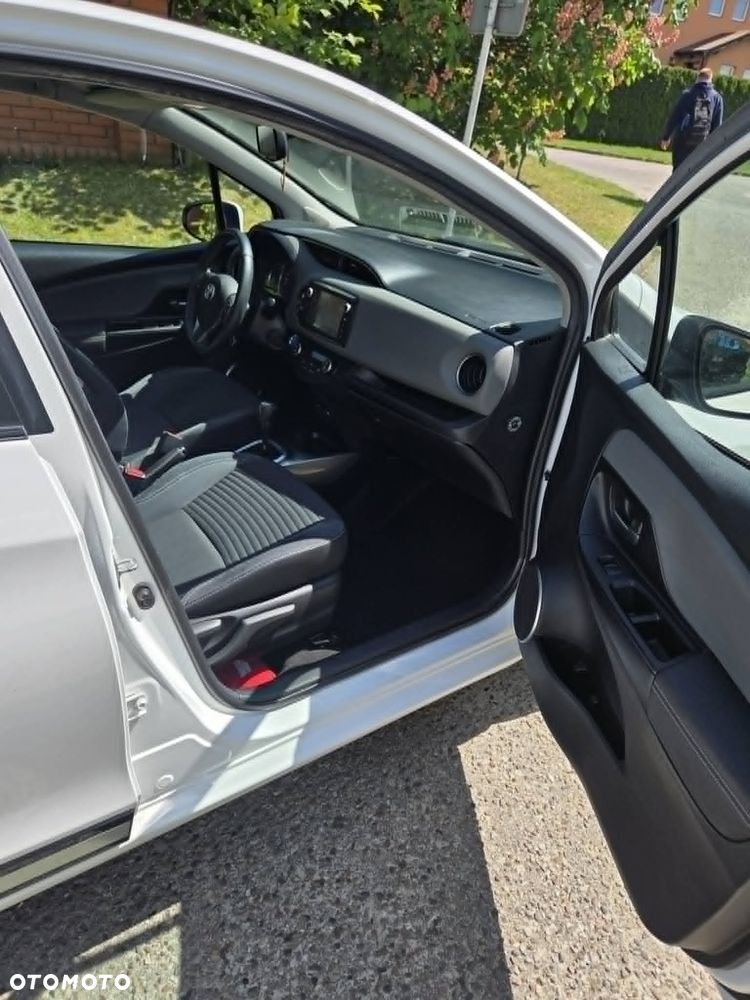 Toyota Yaris 1.5 VVT-i GR Sport - 12